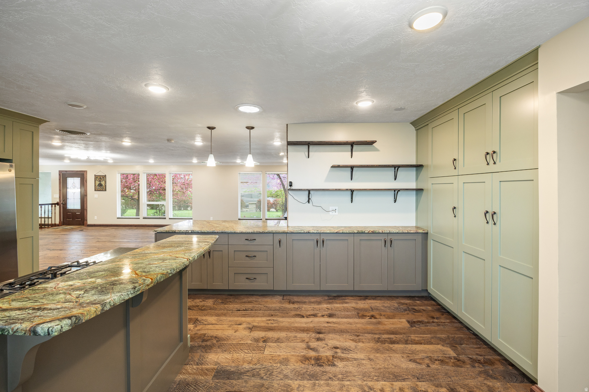 DILLON ACRES - Residential