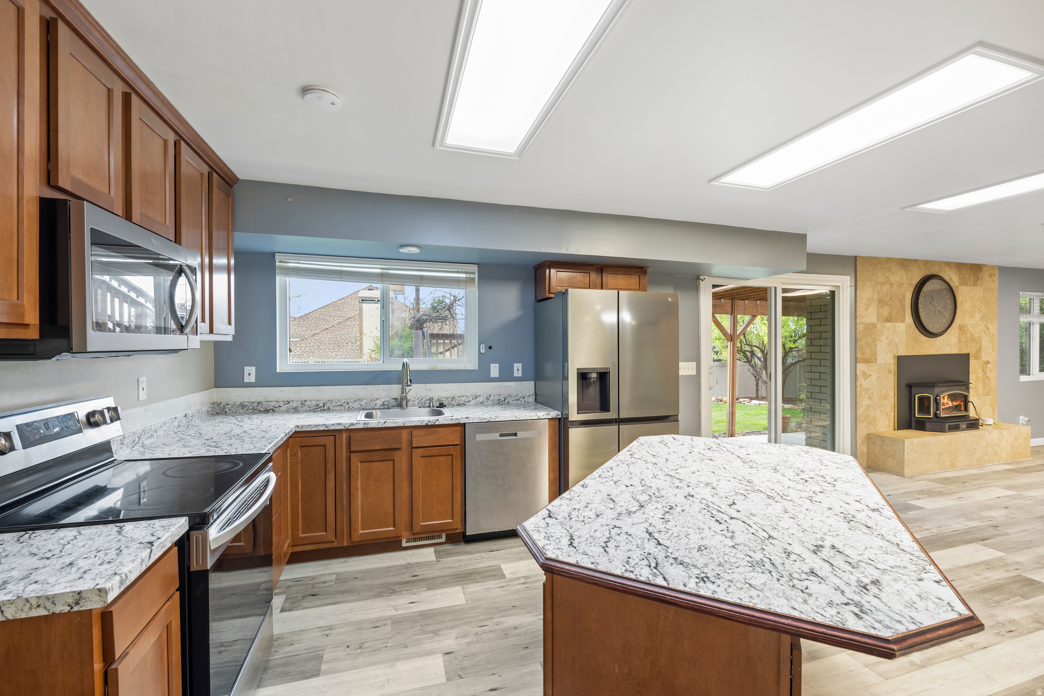 DILLON ACRES - Residential