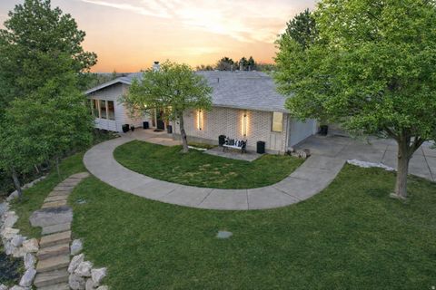 Photo of 1365 E OAKMONT LN N, Fruit Heights, UT 84037 (MLS # 2139319)