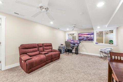 Tiny photo for 1365 E OAKMONT LN N, Fruit Heights, UT 84037 (MLS # 2139319)