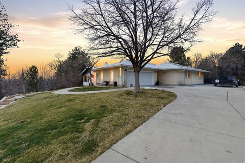 Tiny photo for 1365 E OAKMONT LN N, Fruit Heights, UT 84037 (MLS # 2139319)