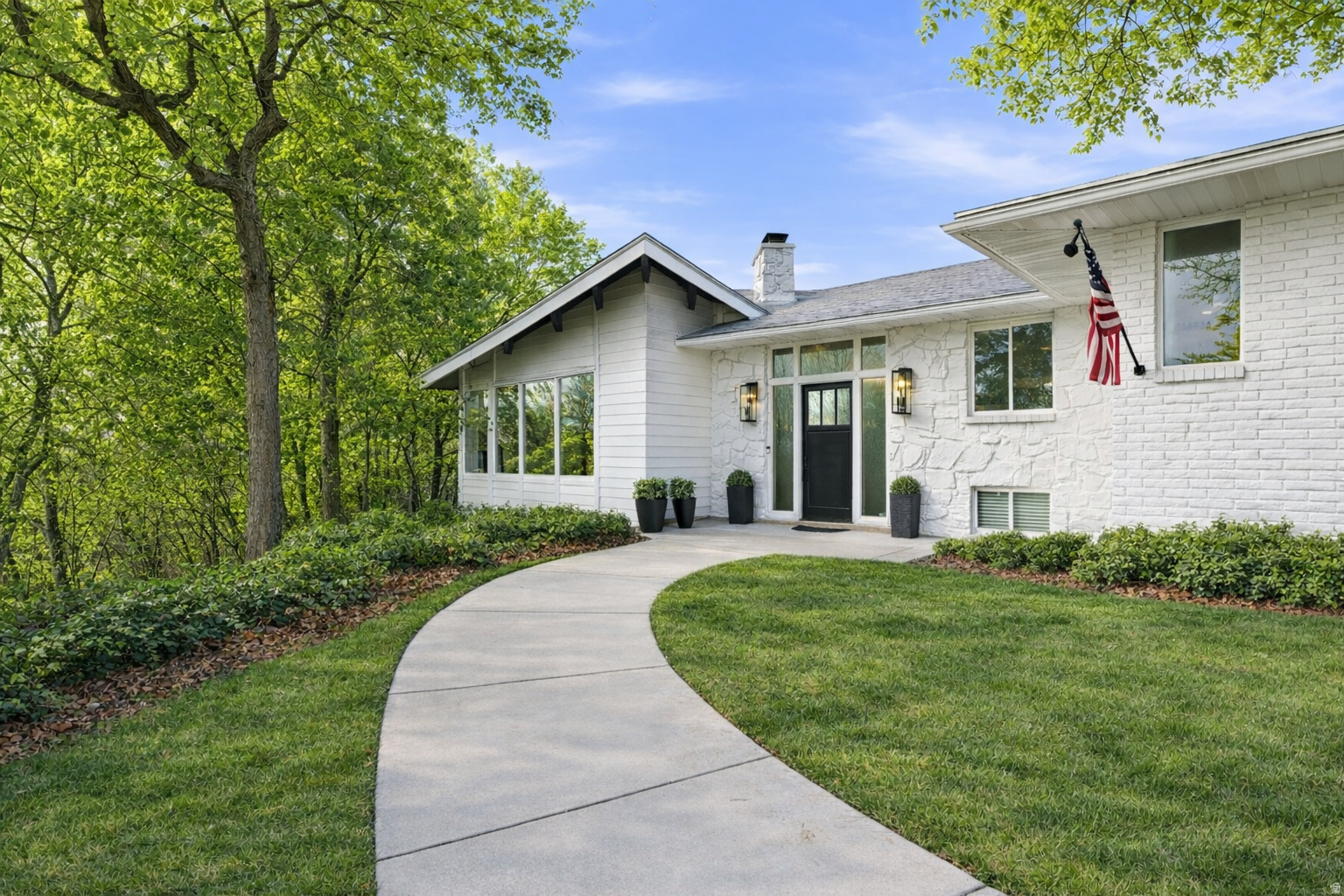 OAKMONT ACRES - Residential