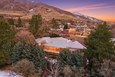 Tiny photo for 1365 E OAKMONT LN N, Fruit Heights, UT 84037 (MLS # 2139319)