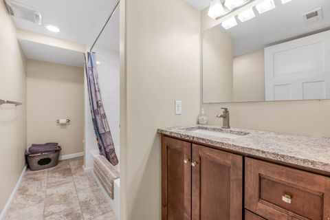 Tiny photo for 1365 E OAKMONT LN N, Fruit Heights, UT 84037 (MLS # 2139319)