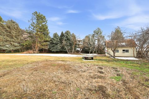 Tiny photo for 1365 E OAKMONT LN N, Fruit Heights, UT 84037 (MLS # 2139319)