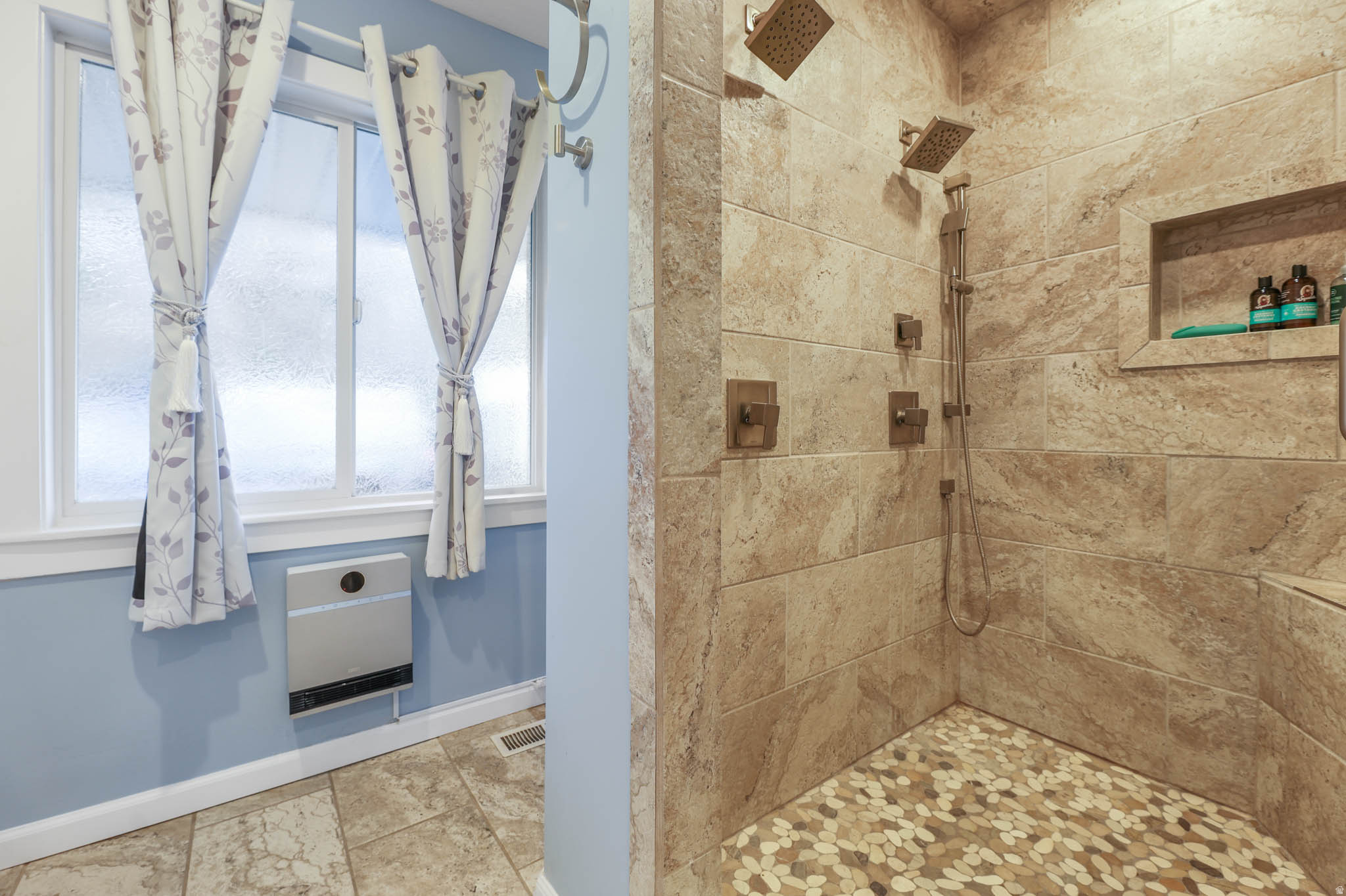 OAKMONT ACRES - Residential