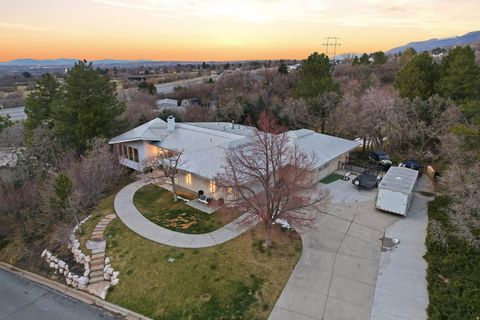Tiny photo for 1365 E OAKMONT LN N, Fruit Heights, UT 84037 (MLS # 2139319)