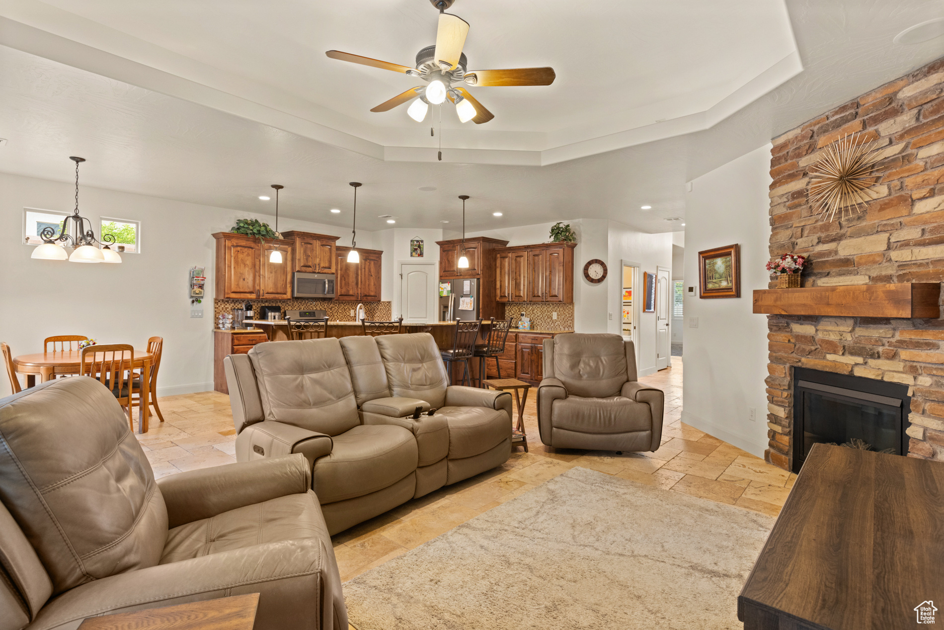 BELLA SOL AT SANTA CLARA PH 3 - Residential