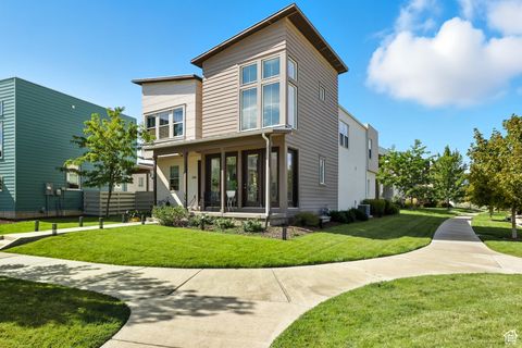 Tiny photo for 5318 W BOWSTRING WAY, South Jordan, UT 84009 (MLS # 2110802)