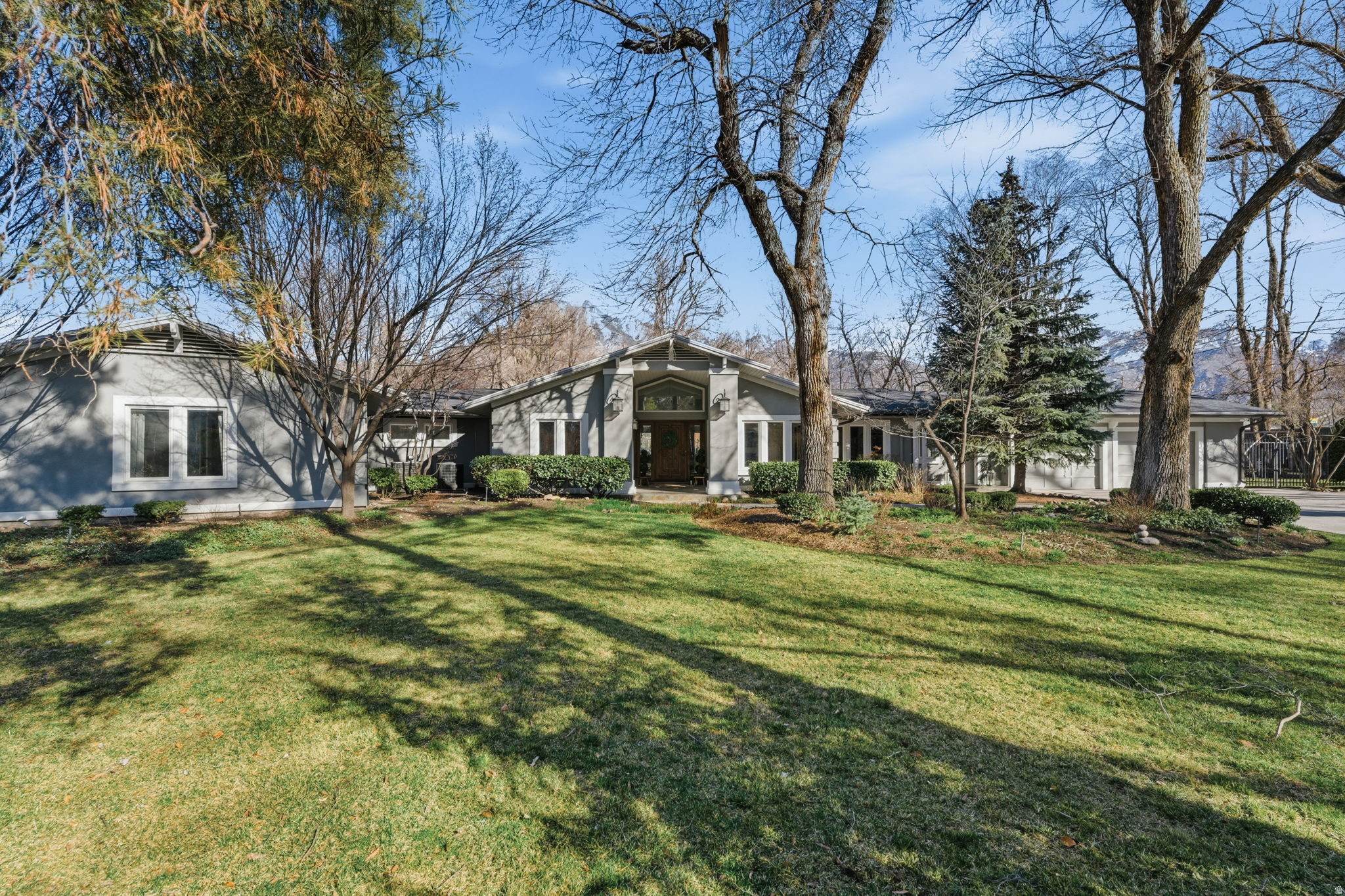 COTTONWOOD CLUB - Residential