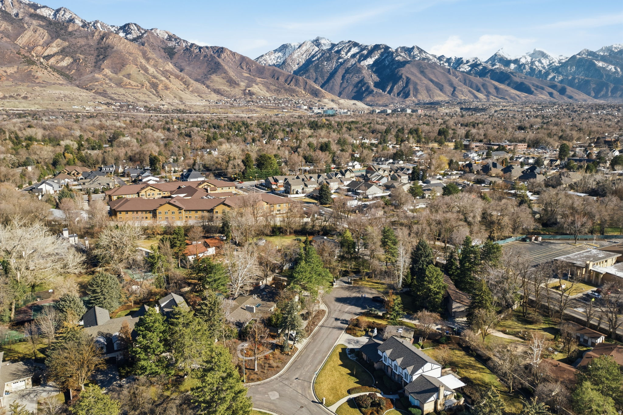 COTTONWOOD CLUB - Residential