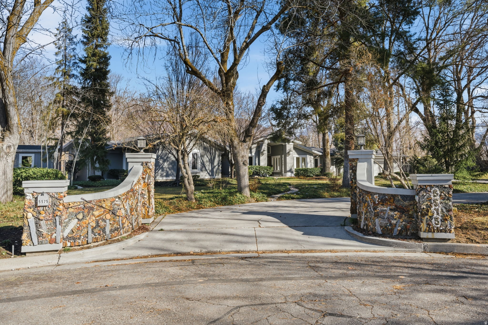 COTTONWOOD CLUB - Residential