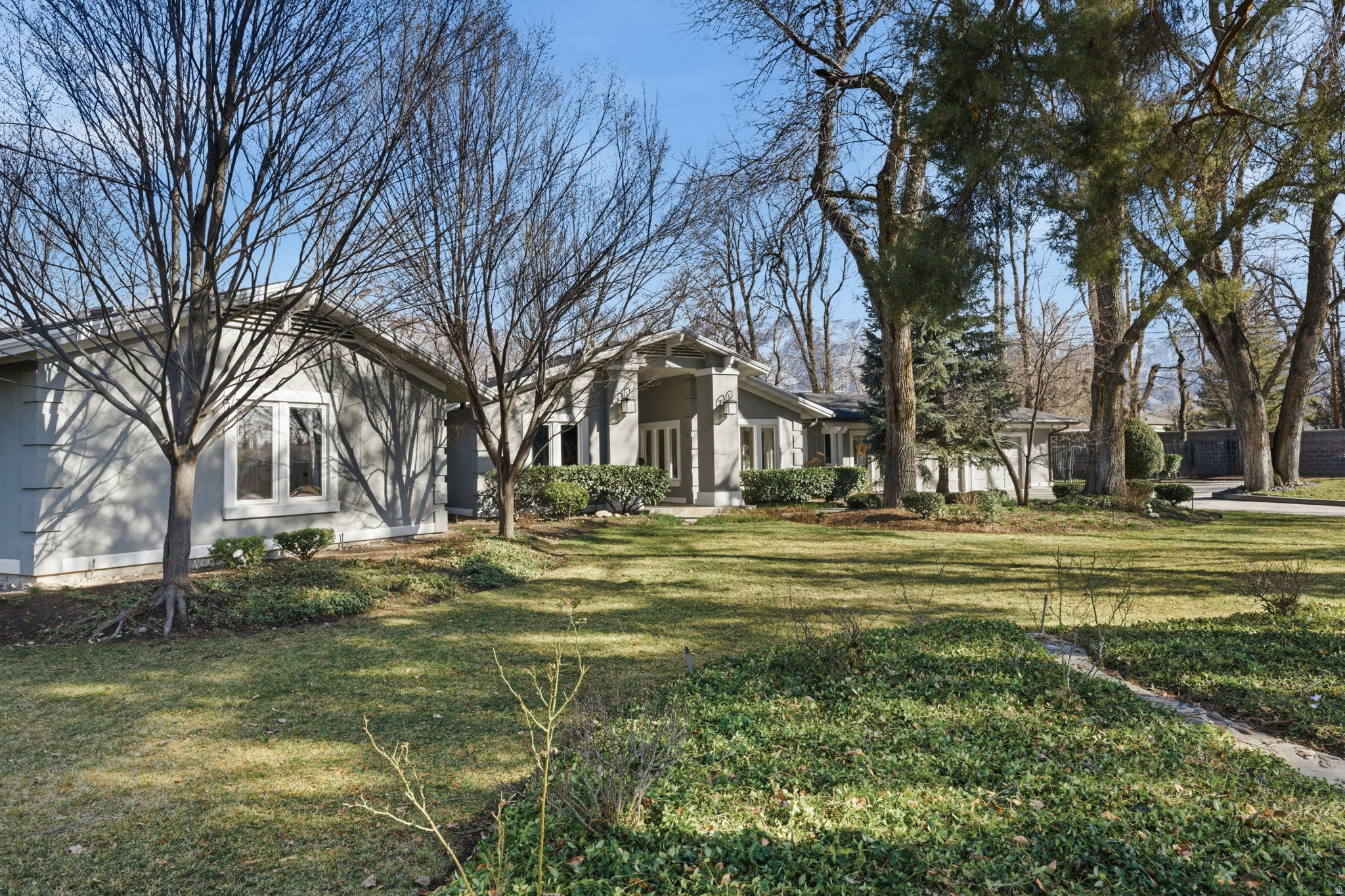 COTTONWOOD CLUB - Residential