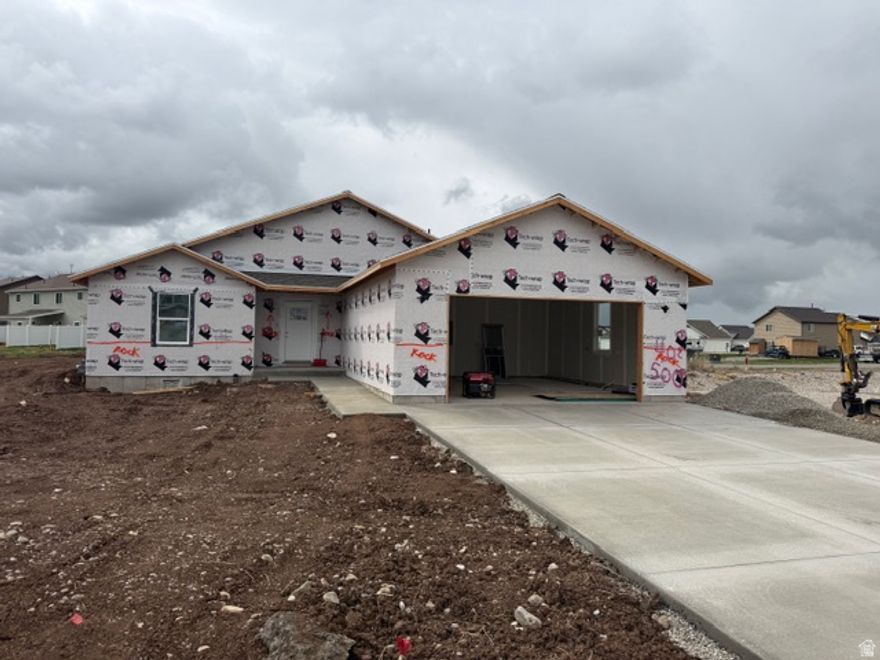 Beautiful brand new construction in Franklin Idaho. Come check out this 4 bedroom, 2 bathroom home on a quiet street. Vaulted ceilings, LVP flooring, large closets, beautiful finishes throughout.
