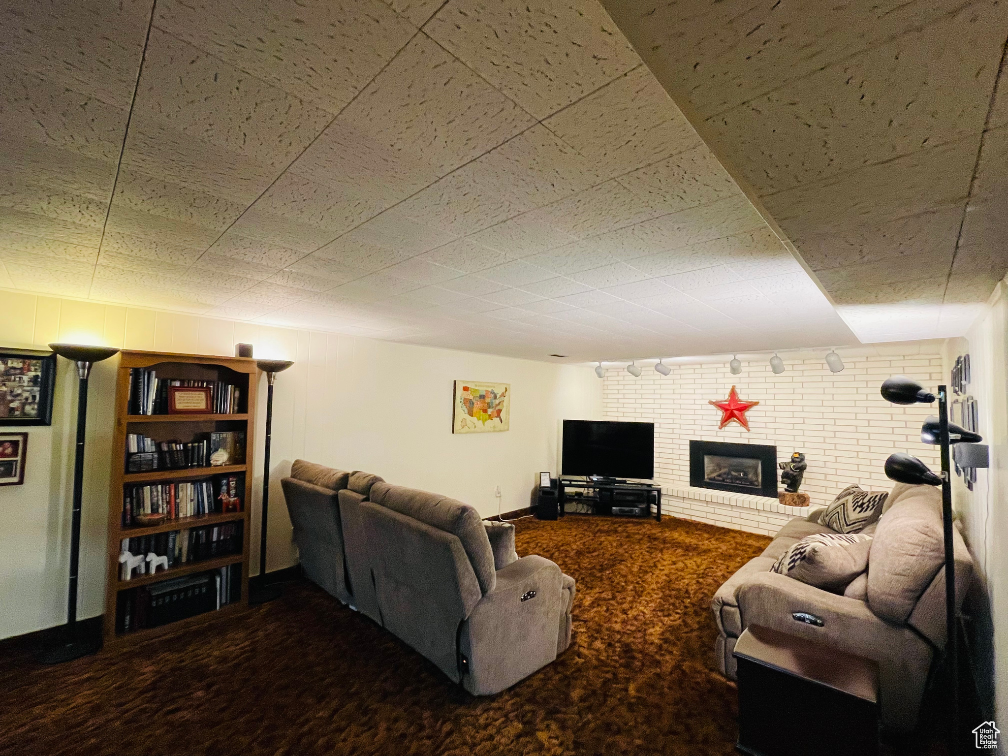 MOUNTAIN VIEW #2 - Residential