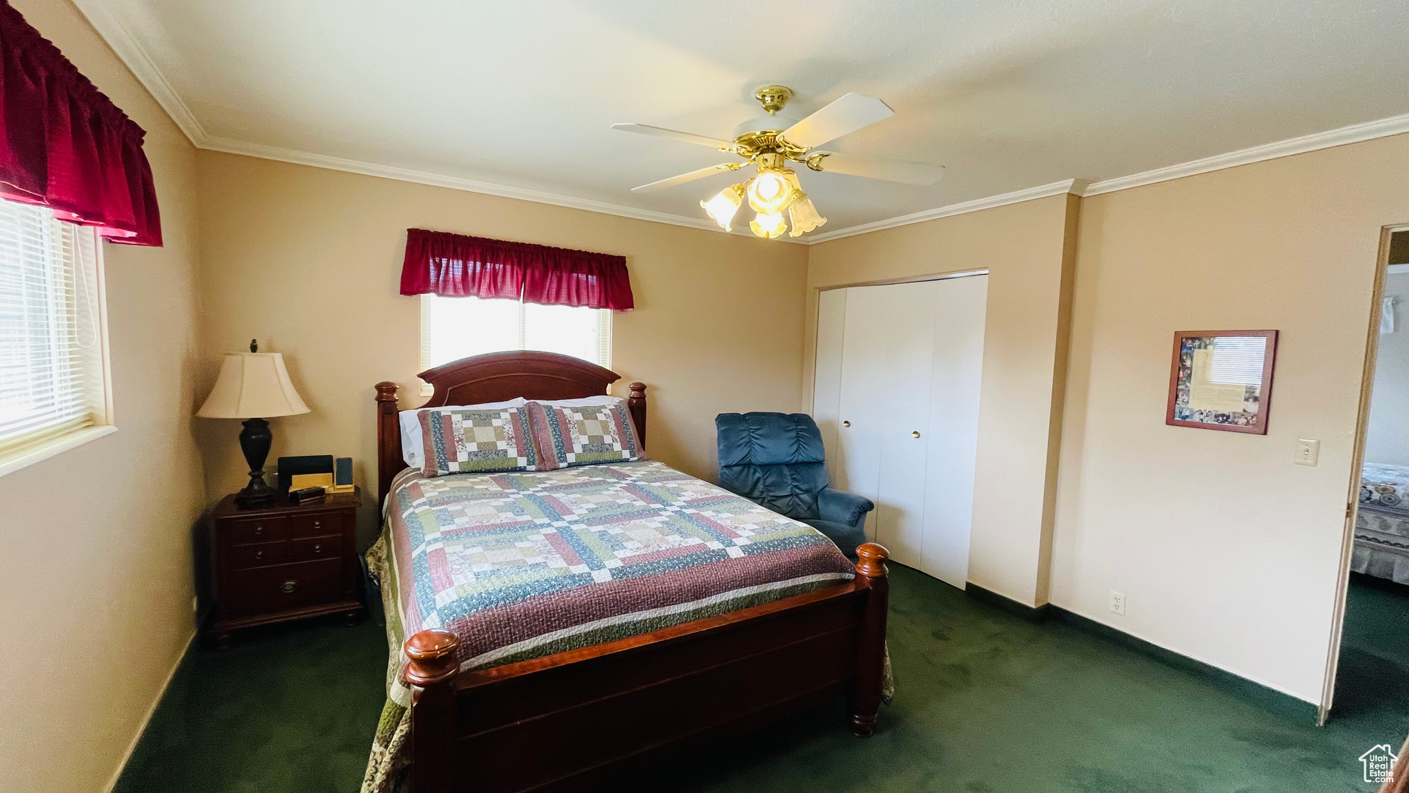 MOUNTAIN VIEW #2 - Residential