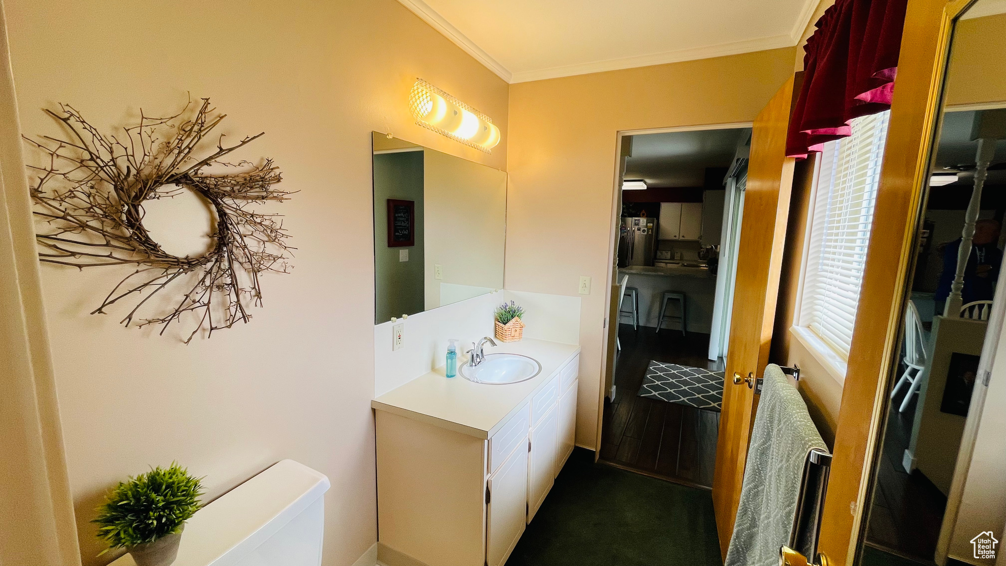 MOUNTAIN VIEW #2 - Residential