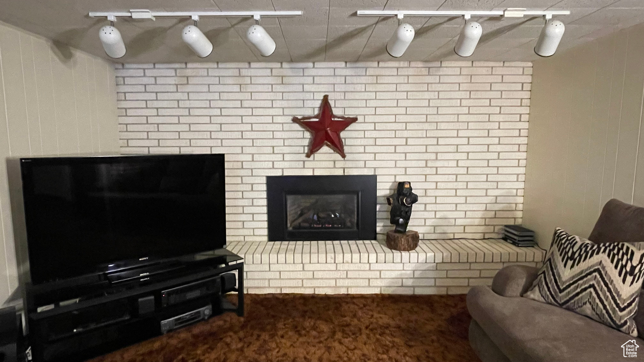 MOUNTAIN VIEW #2 - Residential