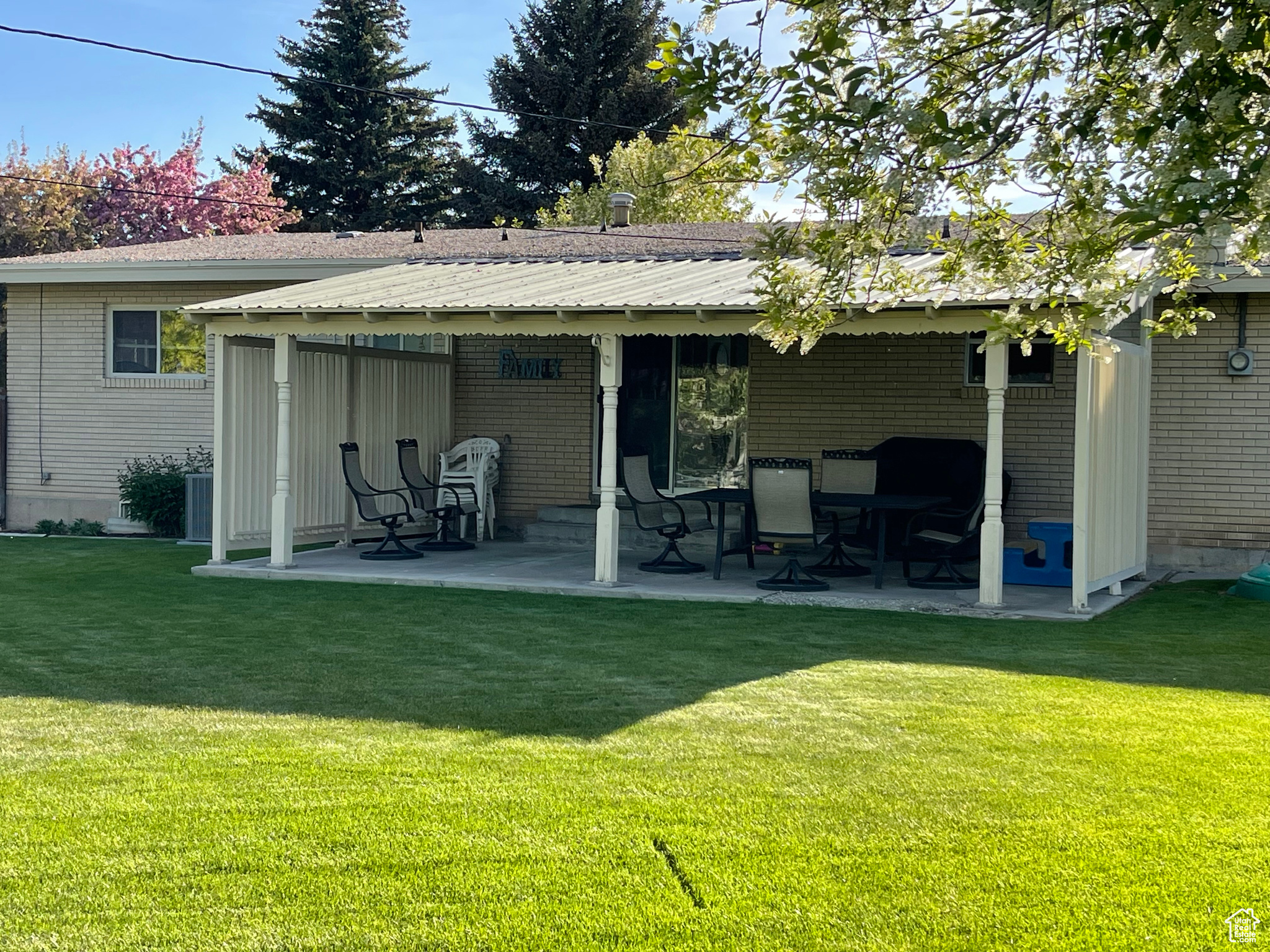 MOUNTAIN VIEW #2 - Residential