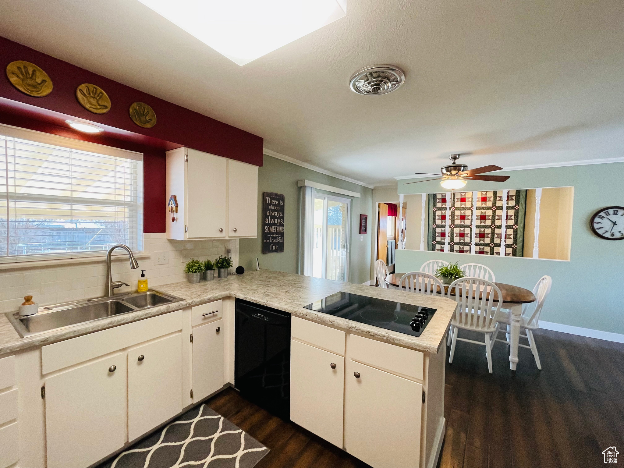 MOUNTAIN VIEW #2 - Residential