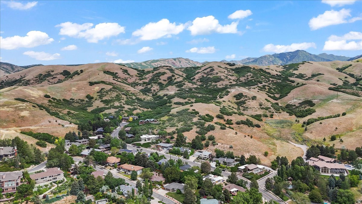 NORTHCREST PLAT F - Residential