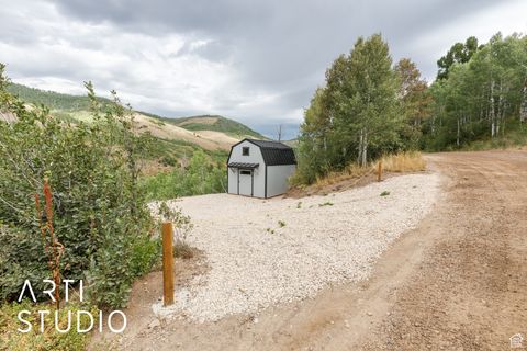 Photo of 6621 N MIDDLE FORK DR #89, Huntsville, UT 84317 (MLS # 2107154)