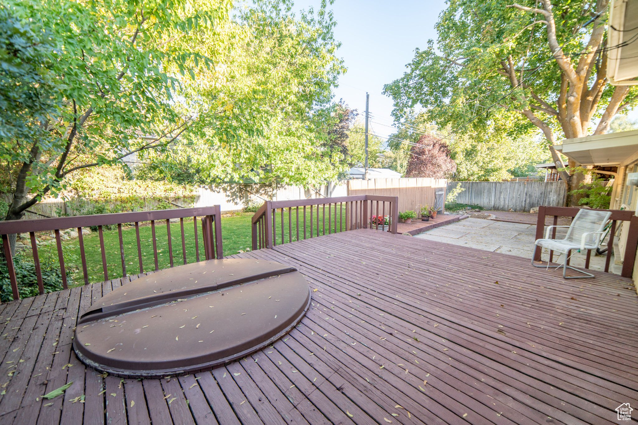 CHERRY HILLS - Residential
