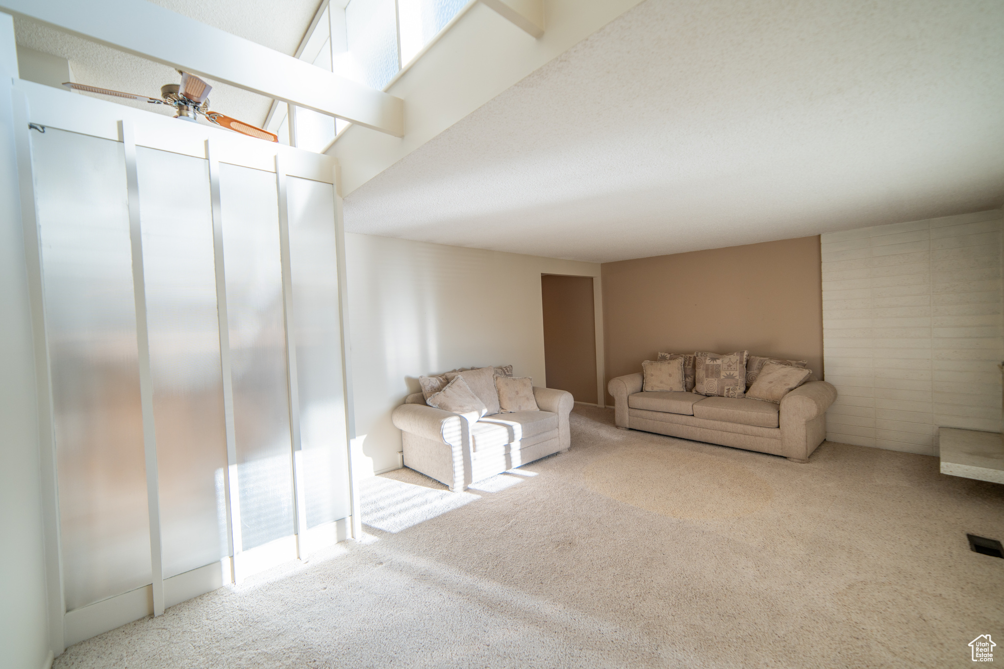 CHERRY HILLS - Residential