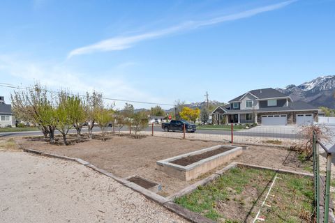 Tiny photo for 622 E 12000 S, Draper, UT 84020 (MLS # 2149046)