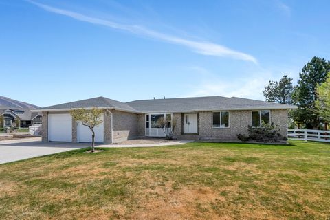Tiny photo for 622 E 12000 S, Draper, UT 84020 (MLS # 2149046)