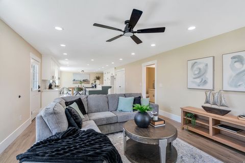 Tiny photo for 622 E 12000 S, Draper, UT 84020 (MLS # 2149046)