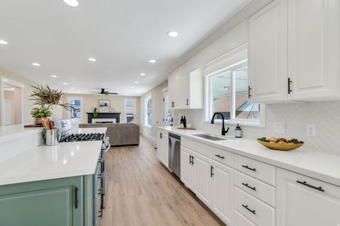 Tiny photo for 622 E 12000 S, Draper, UT 84020 (MLS # 2149046)