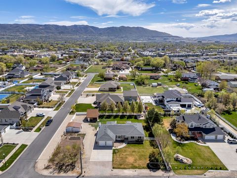 Tiny photo for 622 E 12000 S, Draper, UT 84020 (MLS # 2149046)