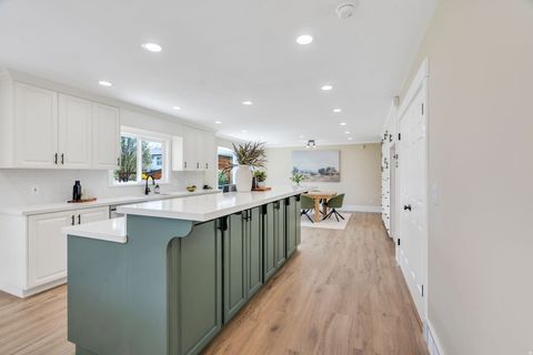 Tiny photo for 622 E 12000 S, Draper, UT 84020 (MLS # 2149046)