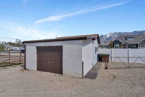 Tiny photo for 622 E 12000 S, Draper, UT 84020 (MLS # 2149046)