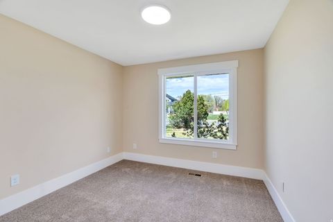 Tiny photo for 622 E 12000 S, Draper, UT 84020 (MLS # 2149046)