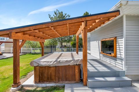 Tiny photo for 622 E 12000 S, Draper, UT 84020 (MLS # 2149046)