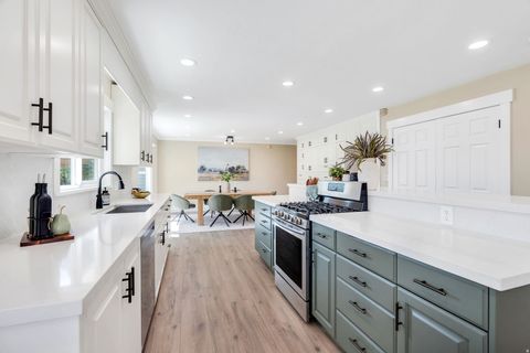 Tiny photo for 622 E 12000 S, Draper, UT 84020 (MLS # 2149046)