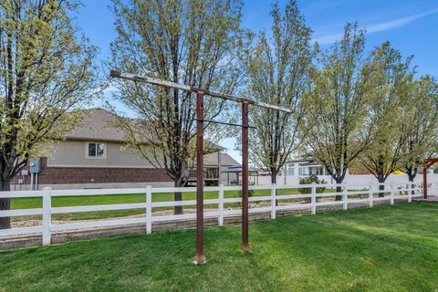 Tiny photo for 622 E 12000 S, Draper, UT 84020 (MLS # 2149046)