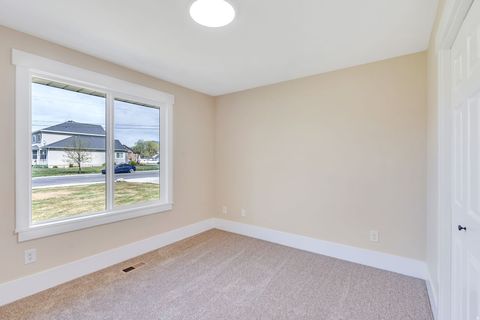 Tiny photo for 622 E 12000 S, Draper, UT 84020 (MLS # 2149046)