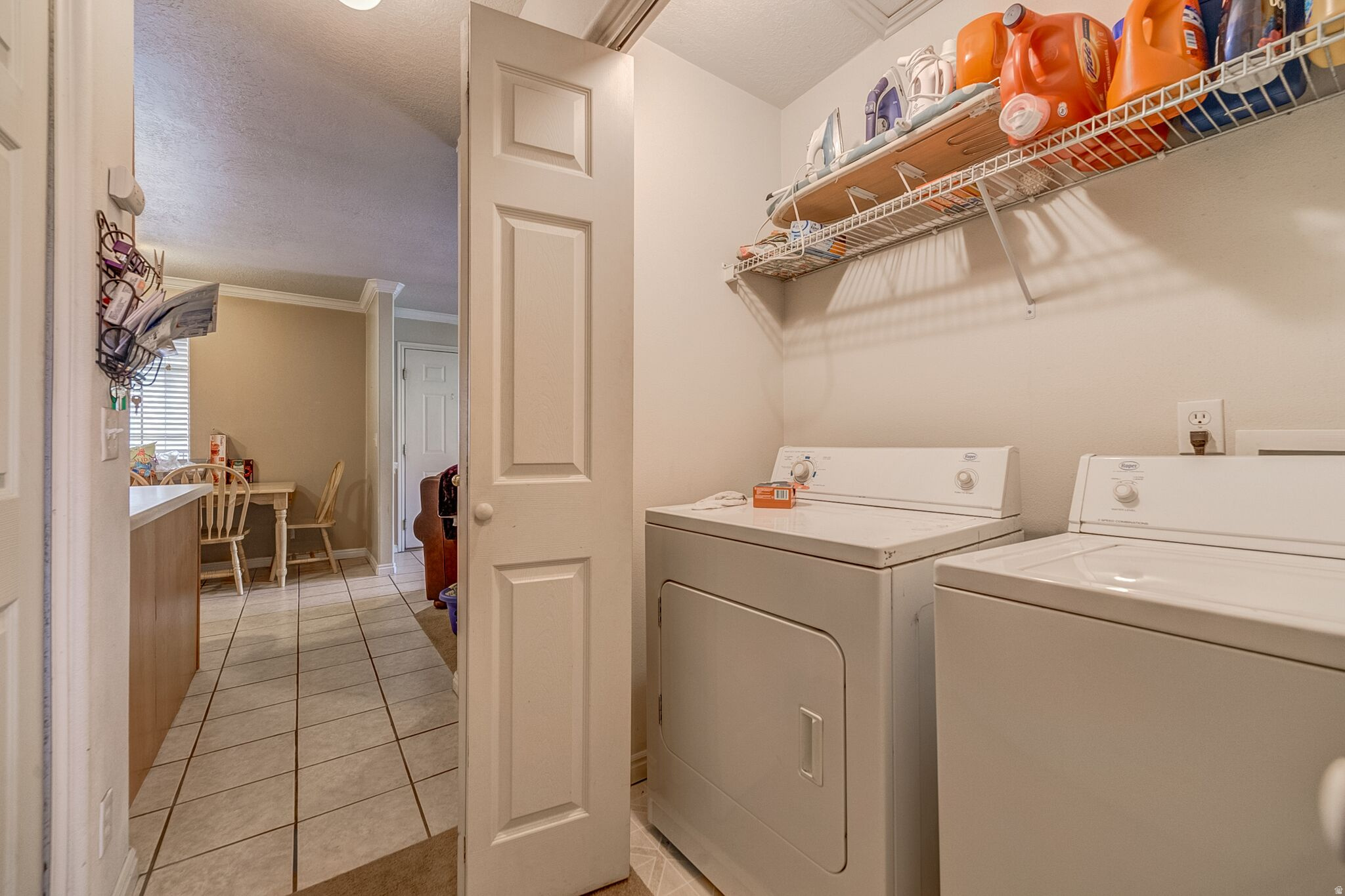 UNIVERSITY AVE CONDO - Residential