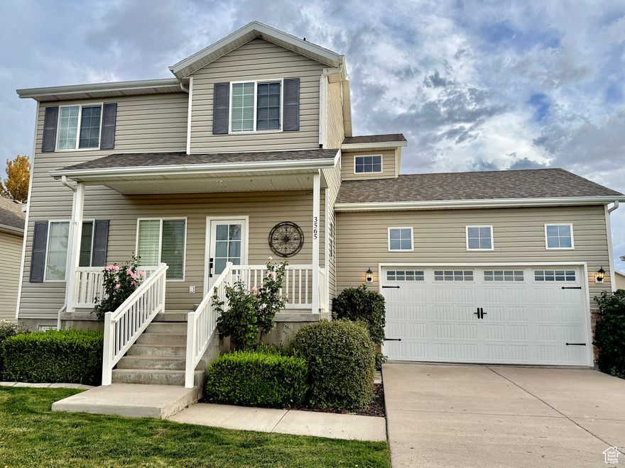 This charming move-in ready home boasts bright, open living spaces. Equipped with a large soaking tub and walk-in closet, fully fenced backyard, deck, ample storage and located  across from Rock Creek Park. Updates include a smart sprinkler, glass shower, and new front door. Close to shopping, schools, and Hill AFB.