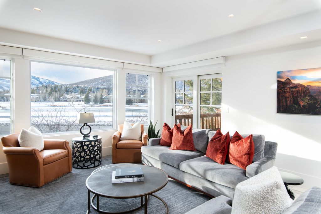 Photo of 2900 DEER VALLEY DR #E235, Park City, UT 84060 (MLS # 2141607)