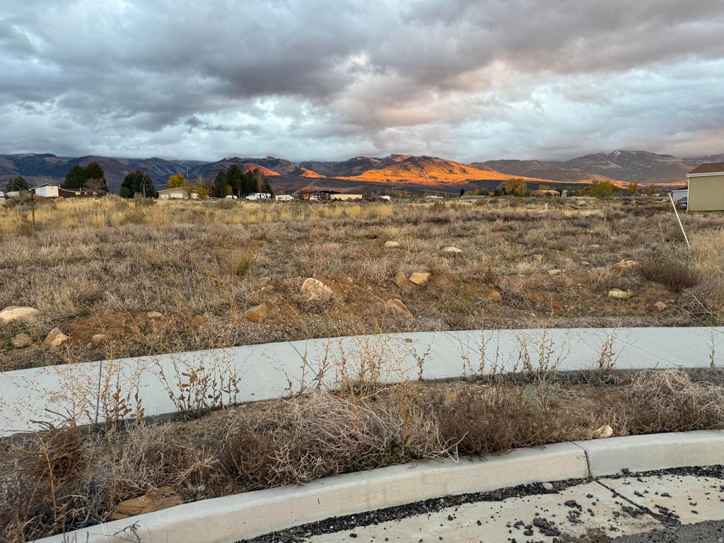 Photo of 750 E 450 N #213, Mt Pleasant, UT 84647 (MLS # 2119914)