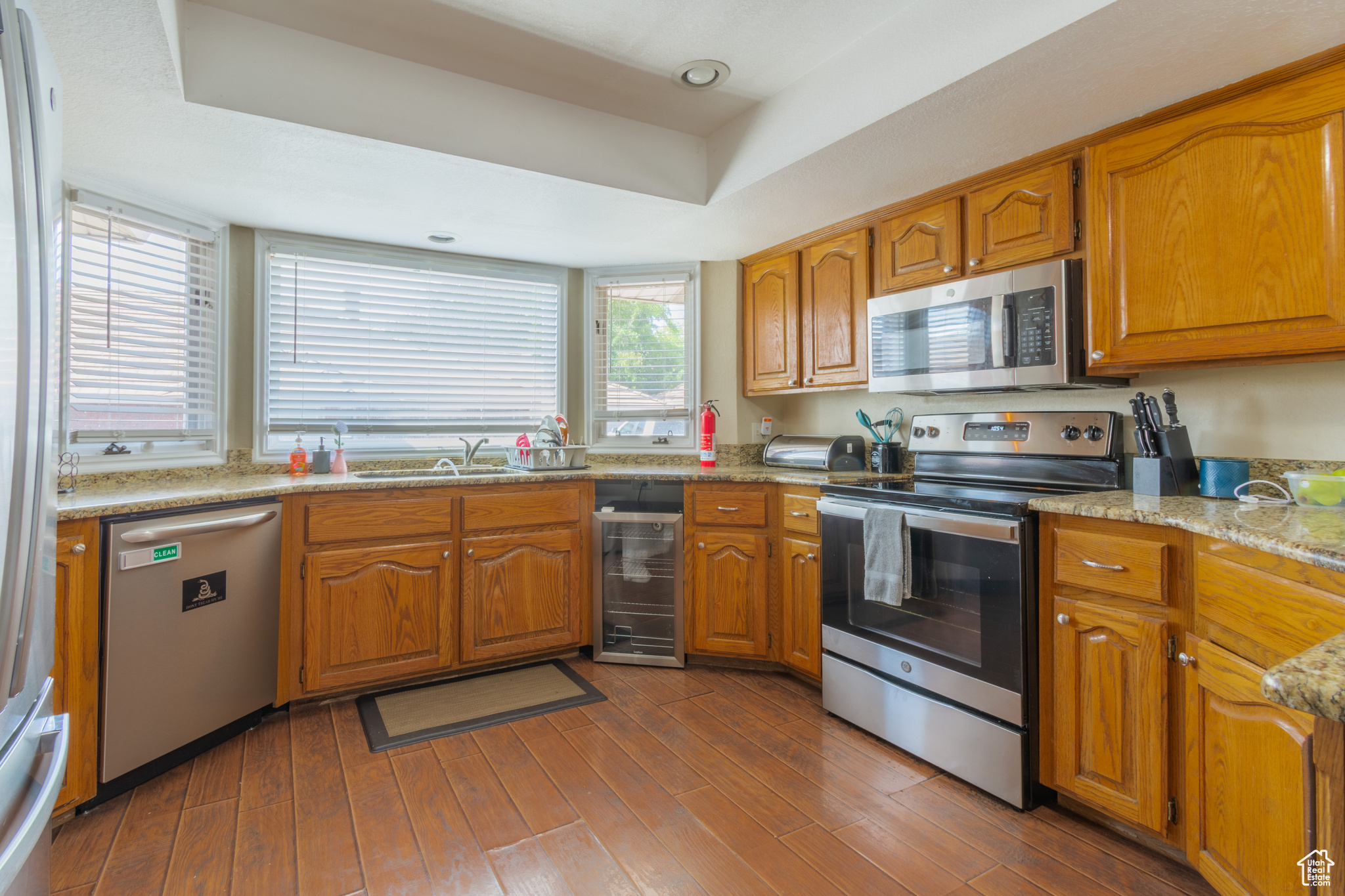 ELMWOOD TH - Residential