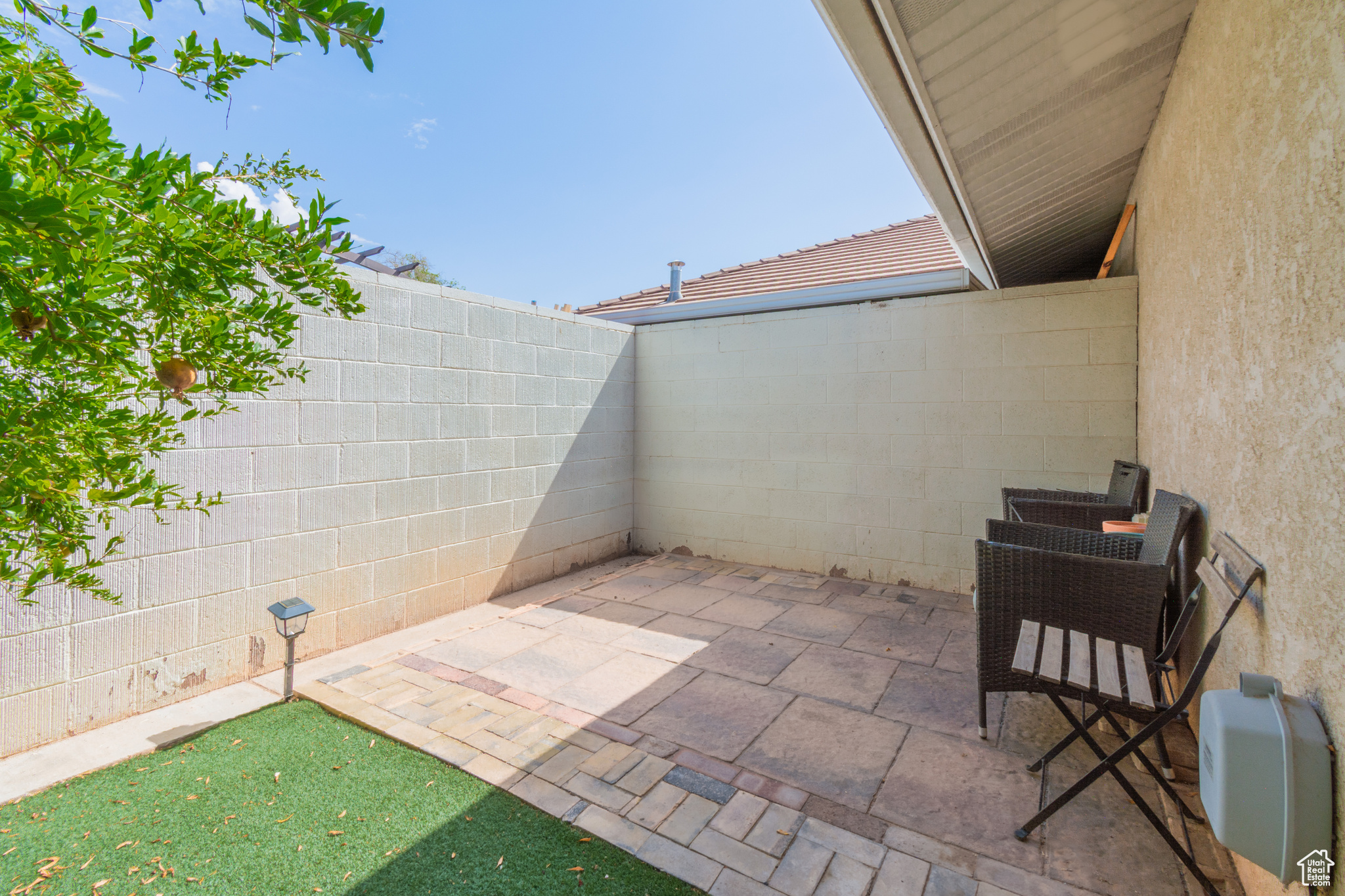 ELMWOOD TH - Residential