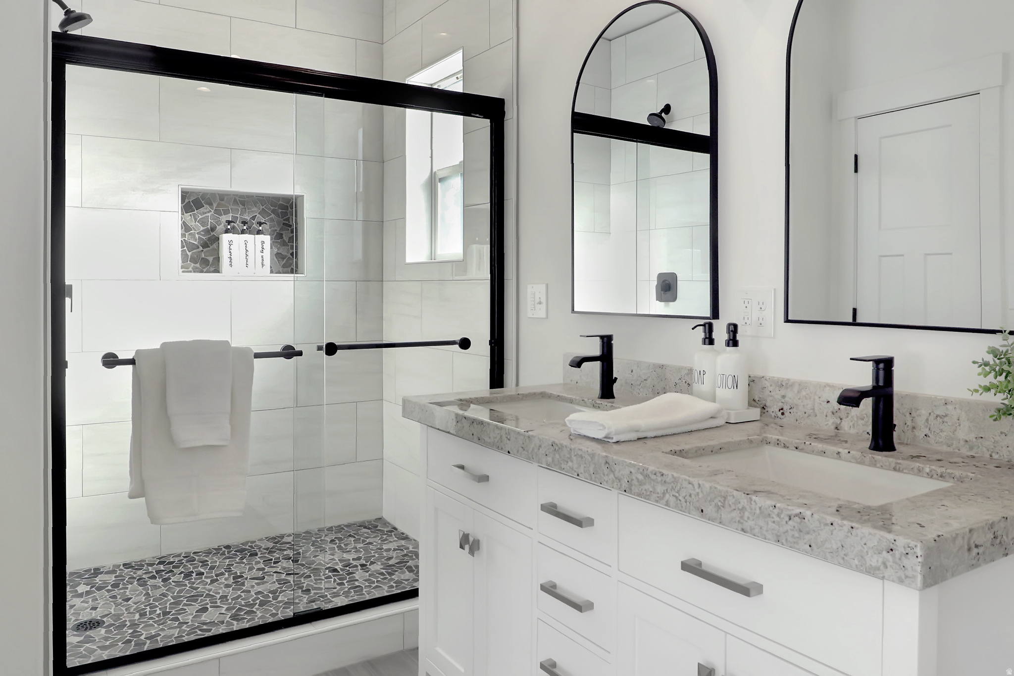 SAMAK HILLS SUBDIVISION - Residential