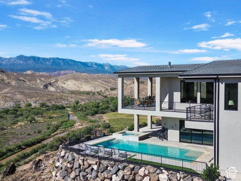 Tiny photo for 599 W 170 S, La Verkin, UT 84745 (MLS # 2190163)