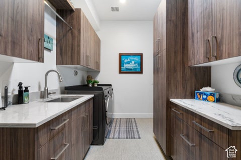 Tiny photo for 599 W 170 S, La Verkin, UT 84745 (MLS # 2190163)