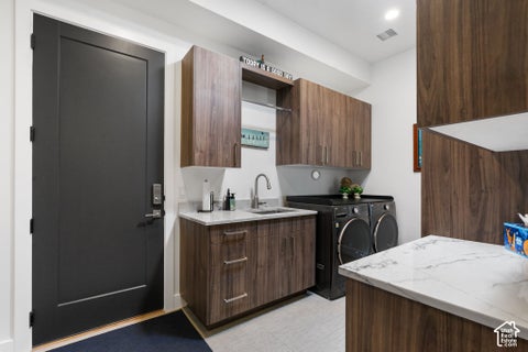 Tiny photo for 599 W 170 S, La Verkin, UT 84745 (MLS # 2190163)